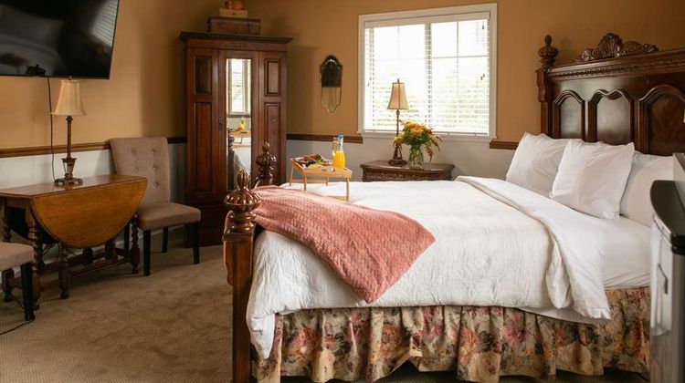 J Patrick House & Inn Room