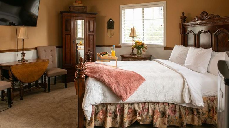 <b>J Patrick House & Inn Room</b>. Images powered by <a href="https://iceportal.shijigroup.com/" title="IcePortal" target="_blank">IcePortal</a>.
