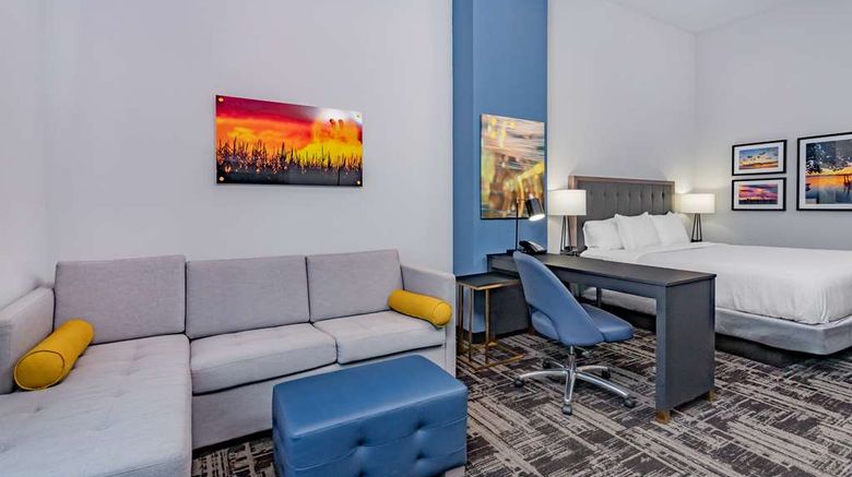 <b>La Quinta Inn & Suites near Notre Dame Suite</b>. Images powered by <a href="https://iceportal.shijigroup.com/" title="IcePortal" target="_blank">IcePortal</a>.