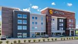 La Quinta Inn & Suites near Notre Dame Exterior
