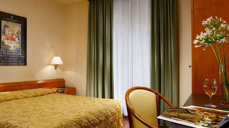<b>Grand Hotel San Marino Room</b>. Images powered by <a href="https://iceportal.shijigroup.com/" title="IcePortal" target="_blank">IcePortal</a>.