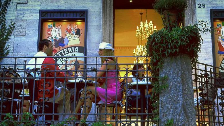 <b>Hotel Titano Restaurant</b>. Images powered by <a href="https://iceportal.shijigroup.com/" title="IcePortal" target="_blank">IcePortal</a>.