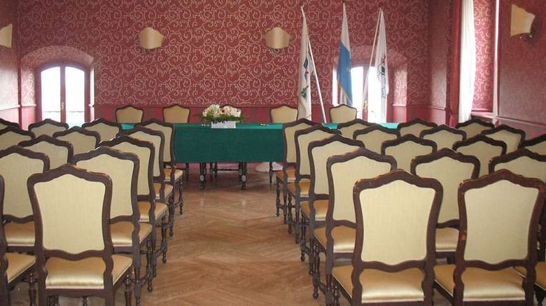 <b>Hotel Titano Meeting</b>. Images powered by <a href="https://iceportal.shijigroup.com/" title="IcePortal" target="_blank">IcePortal</a>.