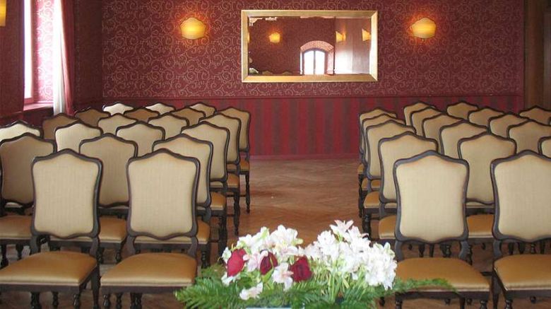 <b>Hotel Titano Meeting</b>. Images powered by <a href="https://iceportal.shijigroup.com/" title="IcePortal" target="_blank">IcePortal</a>.