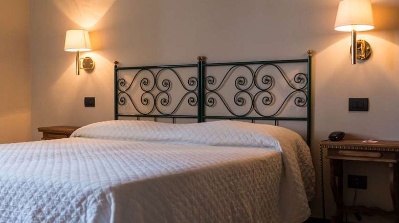 <b>Hotel Titano Room</b>. Images powered by <a href="https://iceportal.shijigroup.com/" title="IcePortal" target="_blank">IcePortal</a>.
