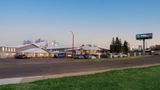 Clarion Pointe Medicine Hat Exterior