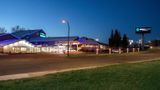 Clarion Pointe Medicine Hat Exterior