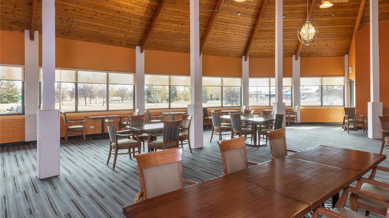 <b>Clarion Pointe Medicine Hat Restaurant</b>. Images powered by <a href="https://iceportal.shijigroup.com/" title="IcePortal" target="_blank">IcePortal</a>.
