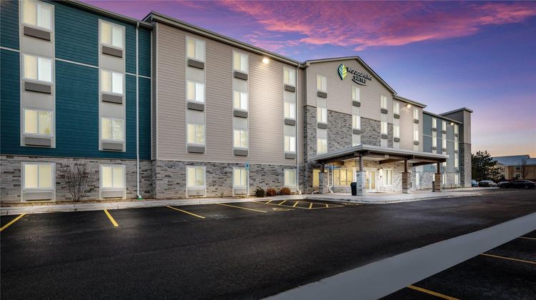 WoodSpring Suites Gurnee-North Chicago Exterior