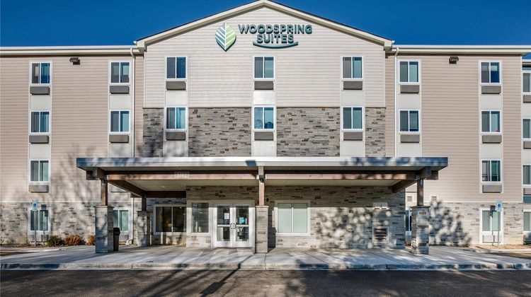 WoodSpring Suites Gurnee-North Chicago Exterior