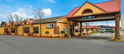 Suburban Studios Buffalo Airport Exterior