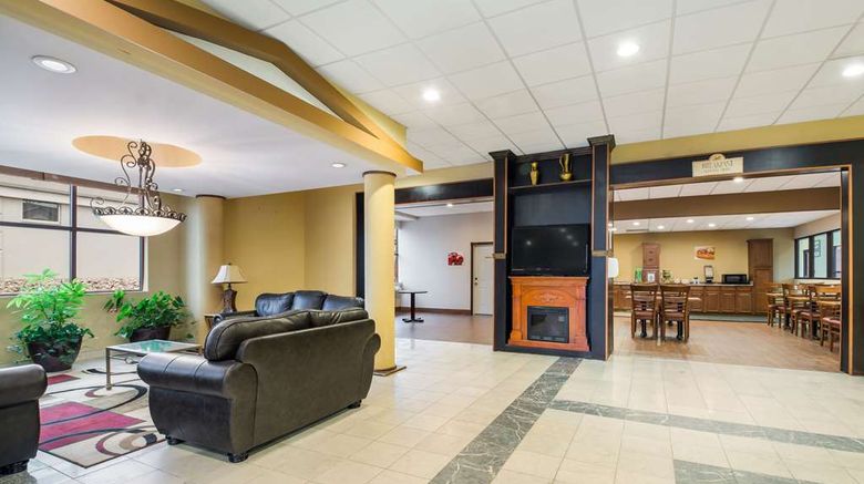 <b>Suburban Studios Buffalo Airport Lobby</b>. Images powered by <a href="https://iceportal.shijigroup.com/" title="IcePortal" target="_blank">IcePortal</a>.