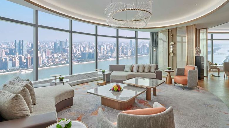 <b>Hilton Changsha Riverside Room</b>. Images powered by <a href="https://iceportal.shijigroup.com/" title="IcePortal" target="_blank">IcePortal</a>.