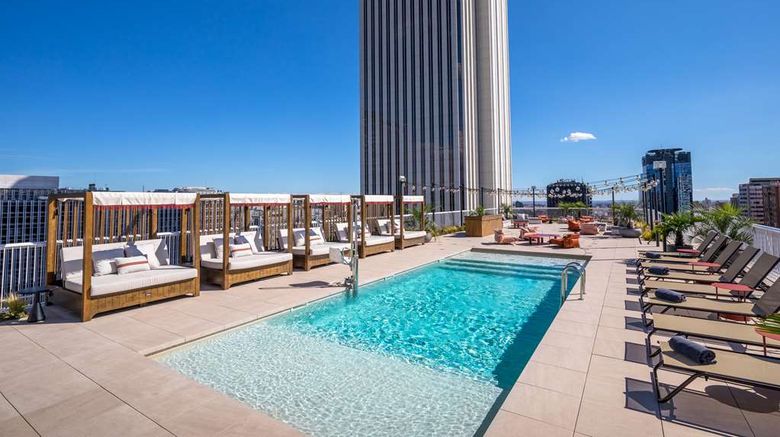 <b>Canopy by Hilton Madrid Castellana Pool</b>. Images powered by <a href="https://iceportal.shijigroup.com/" title="IcePortal" target="_blank">IcePortal</a>.