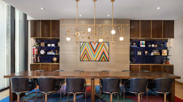 <b>Motto by Hilton New York City Chelsea Meeting</b>. Images powered by <a href="https://iceportal.shijigroup.com/" title="IcePortal" target="_blank">IcePortal</a>.