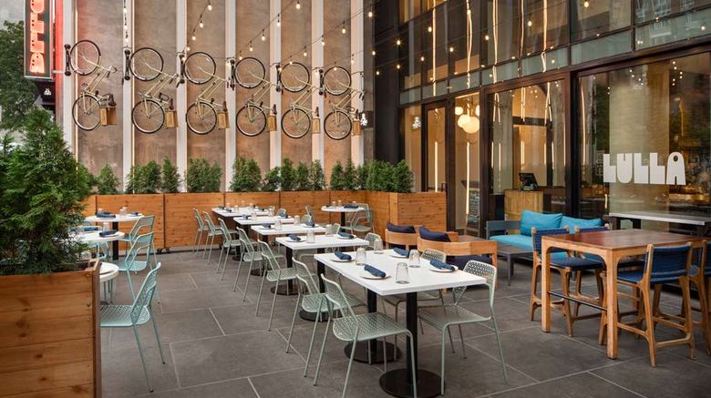 <b>Motto by Hilton New York City Chelsea Restaurant</b>. Images powered by <a href="https://iceportal.shijigroup.com/" title="IcePortal" target="_blank">IcePortal</a>.