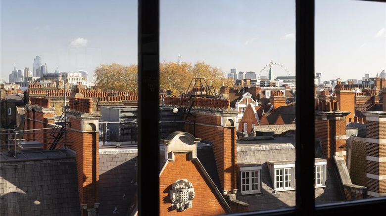 <b>Grosvenor House Suites Room</b>. Images powered by <a href="https://iceportal.shijigroup.com/" title="IcePortal" target="_blank">IcePortal</a>.