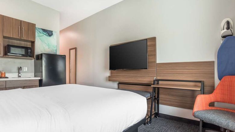 <b>Comfort Inn Miramar Beach Suite</b>. Images powered by <a href="https://iceportal.shijigroup.com/" title="IcePortal" target="_blank">IcePortal</a>.