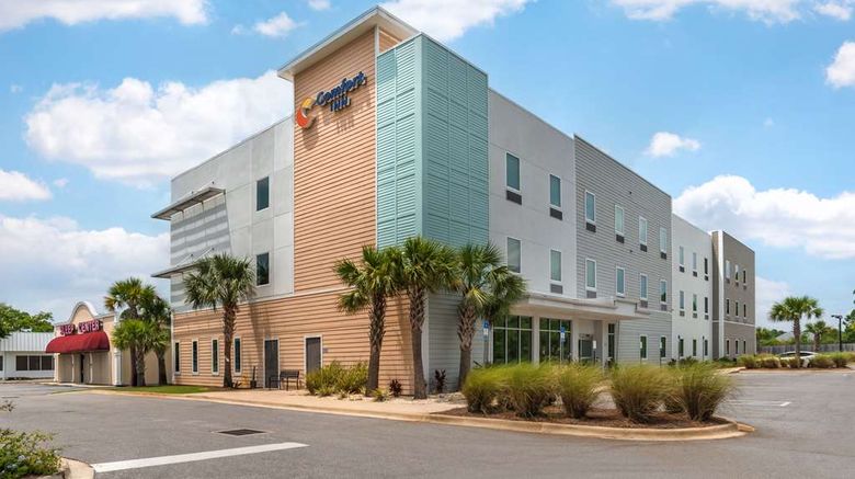 Comfort Inn Miramar Beach Exterior. Images powered by <a href="https://iceportal.shijigroup.com" target="_blank" rel="noopener">Ice Portal</a>.