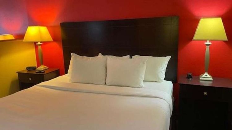 Comfort Inn and Suites Morton - Peoria Room