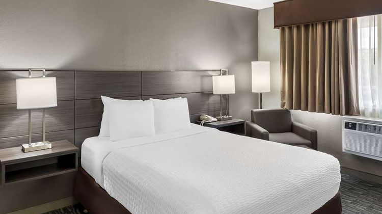 SureStay by BW SeaTac Airport North Room