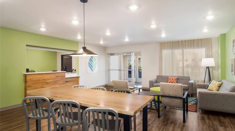 WoodSpring Suites Jacksonville-South Lobby