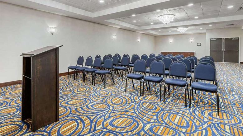 <b>Days Inn and Suites by Wyndham Oxford Meeting</b>. Images powered by <a href="https://iceportal.shijigroup.com/" title="IcePortal" target="_blank">IcePortal</a>.