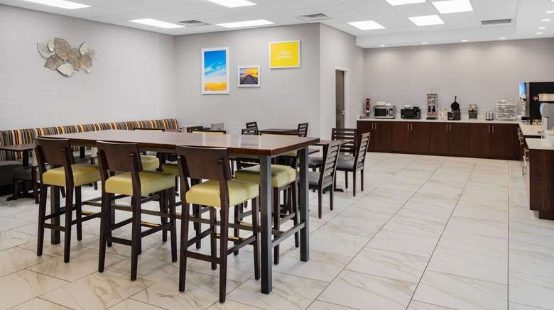 <b>Days Inn and Suites by Wyndham Oxford Other</b>. Images powered by <a href="https://iceportal.shijigroup.com/" title="IcePortal" target="_blank">IcePortal</a>.