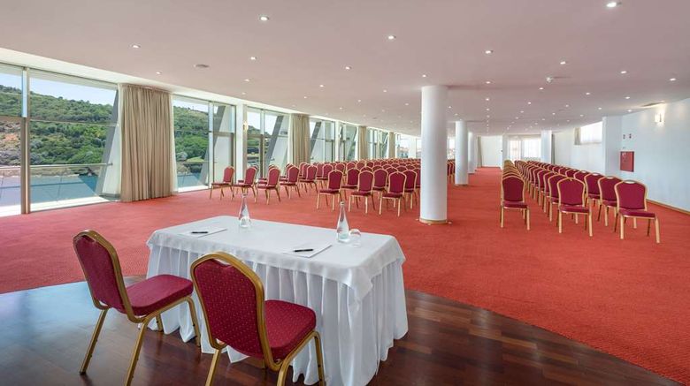 <b>Angra Marina Hotel Meeting</b>. Images powered by <a href="https://iceportal.shijigroup.com/" title="IcePortal" target="_blank">IcePortal</a>.