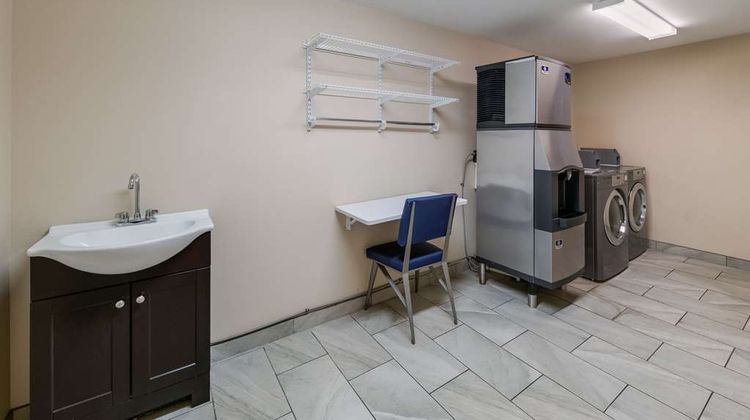 Quality Inn & Suites Other