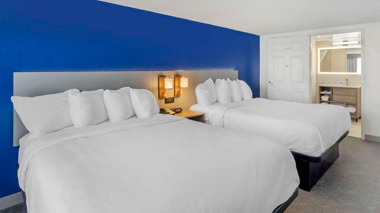 <b>Comfort Inn & Suites Voorhees Mt. Laurel Suite</b>. Images powered by <a href="https://iceportal.shijigroup.com/" title="IcePortal" target="_blank">IcePortal</a>.