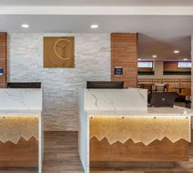 Comfort Inn JFK Airport Lobby