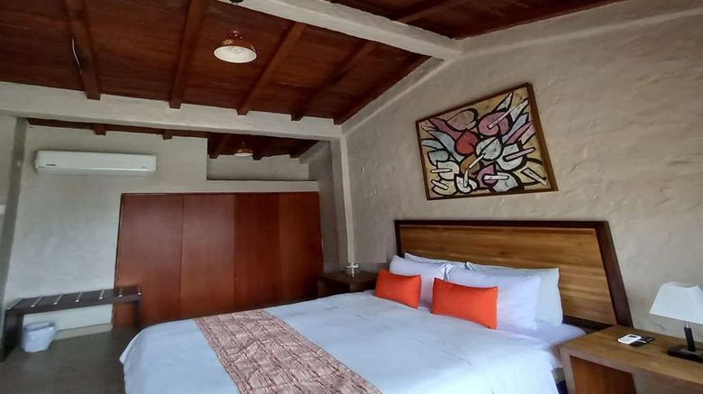 <b>Howard Johnson by Wyndham Montanita Room</b>. Images powered by <a href="https://iceportal.shijigroup.com/" title="IcePortal" target="_blank">IcePortal</a>.