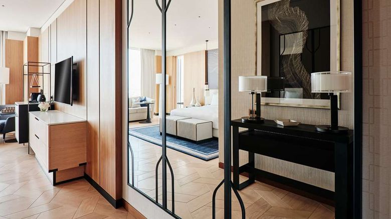 <b>Grand Hyatt Kuwait Suite</b>. Images powered by <a href="https://iceportal.shijigroup.com/" title="IcePortal" target="_blank">IcePortal</a>.