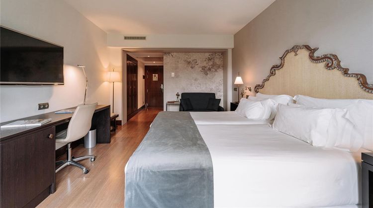 Palacio de Aviles Room