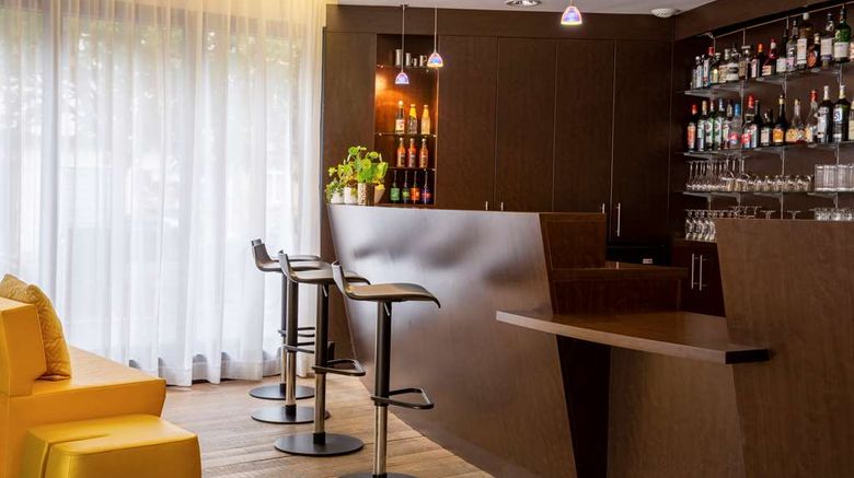 <b>Best Western Plus Thionville Centre Restaurant</b>. Images powered by <a href="https://iceportal.shijigroup.com/" title="IcePortal" target="_blank">IcePortal</a>.
