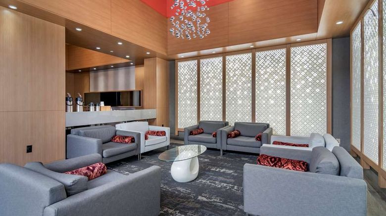 <b>Best Western Plus Vancouver Airport Lobby</b>. Images powered by <a href="https://iceportal.shijigroup.com/" title="IcePortal" target="_blank">IcePortal</a>.
