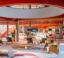 Almenat Embu das Artes, Tapestry Coll Lobby