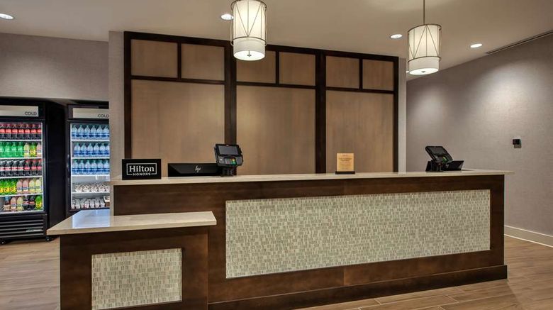 <b>Hilton Garden Inn Columbus Easton Lobby</b>. Images powered by <a href="https://iceportal.shijigroup.com/" title="IcePortal" target="_blank">IcePortal</a>.