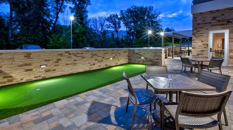 <b>Hilton Garden Inn Columbus Easton Golf</b>. Images powered by <a href="https://iceportal.shijigroup.com/" title="IcePortal" target="_blank">IcePortal</a>.