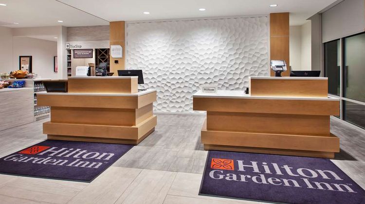 Homewood Stes by Hilton Columbus Easton Lobby