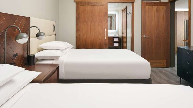 <b>Hilton Grand Vacations Maui Bay Villas Room</b>. Images powered by <a href="https://iceportal.shijigroup.com/" title="IcePortal" target="_blank">IcePortal</a>.