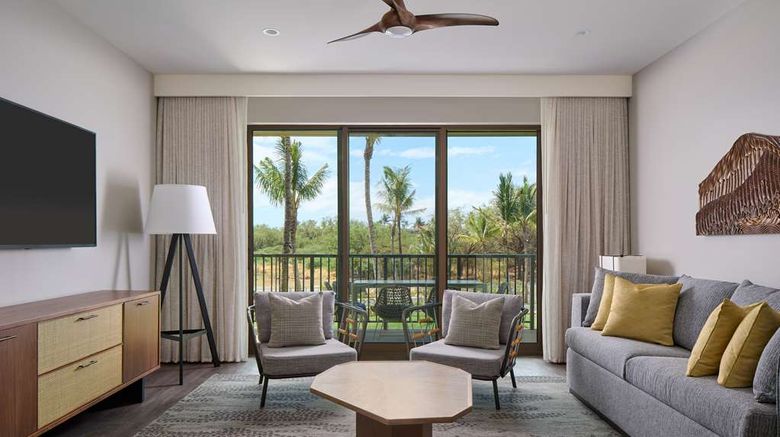 <b>Hilton Grand Vacations Maui Bay Villas Room</b>. Images powered by <a href="https://iceportal.shijigroup.com/" title="IcePortal" target="_blank">IcePortal</a>.