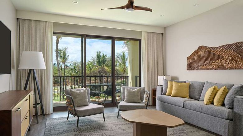 <b>Hilton Grand Vacations Maui Bay Villas Room</b>. Images powered by <a href="https://iceportal.shijigroup.com/" title="IcePortal" target="_blank">IcePortal</a>.