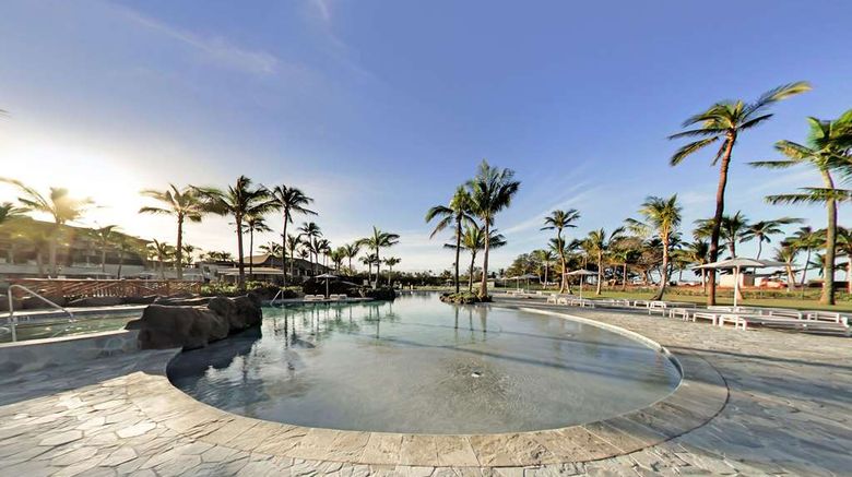 <b>Hilton Grand Vacations Maui Bay Villas Pool</b>. Images powered by <a href="https://iceportal.shijigroup.com/" title="IcePortal" target="_blank">IcePortal</a>.