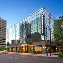 Westley Calgary Downtown, Tapestry Colle