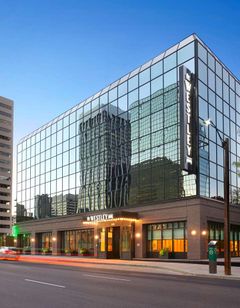 Westley Calgary Downtown, Tapestry Colle