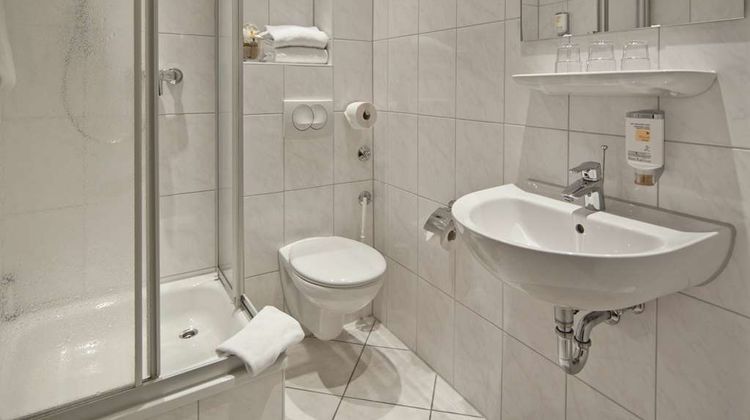 Novum Hotel Continental Hamburg Room