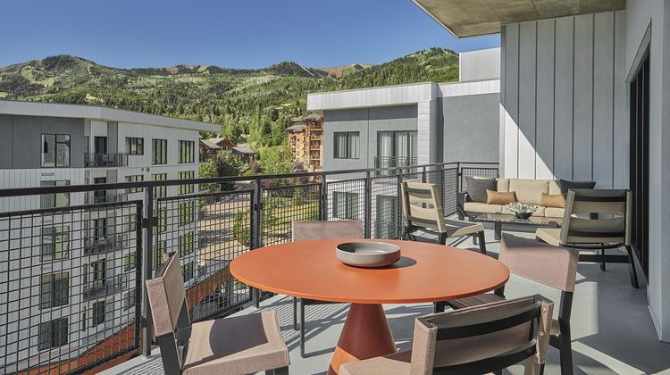 Pendry Park City Room