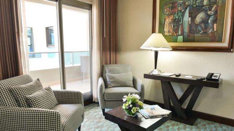 <b>Plaza Juan Carlos Hotel Suite</b>. Images powered by <a href="https://iceportal.shijigroup.com/" title="IcePortal" target="_blank">IcePortal</a>.